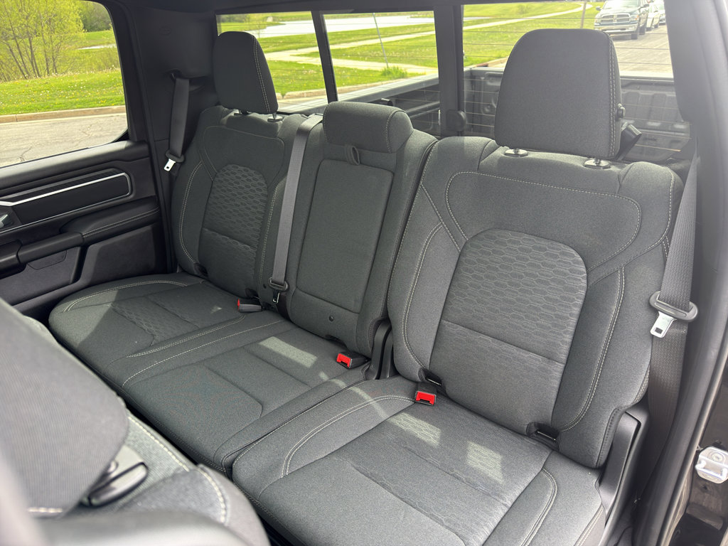 Used 2025 RAM 1500 Big Horn AWD/4WD image 39