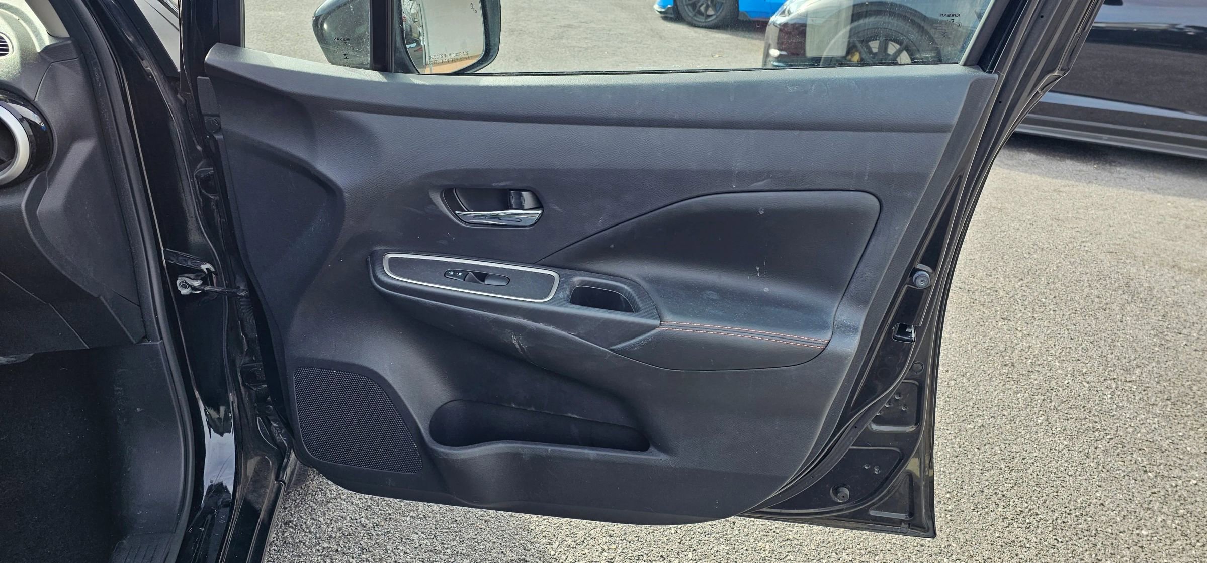 Used 2020 Nissan Versa SR image 15