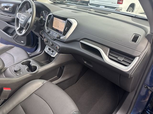 Used 2022 GMC Terrain SLT w/ Infotainment Package II image 30