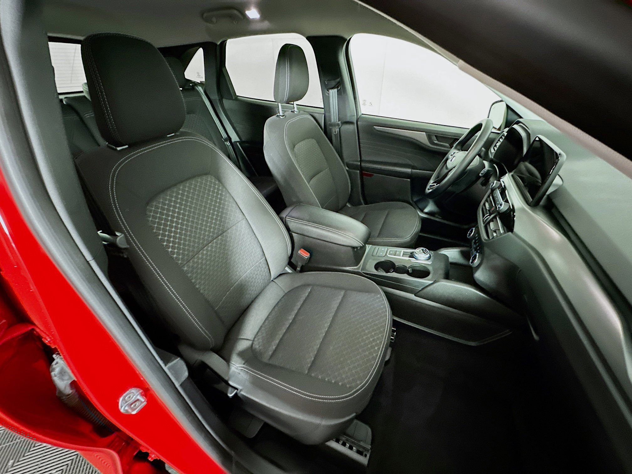 Used 2024 Ford Escape Active image 31