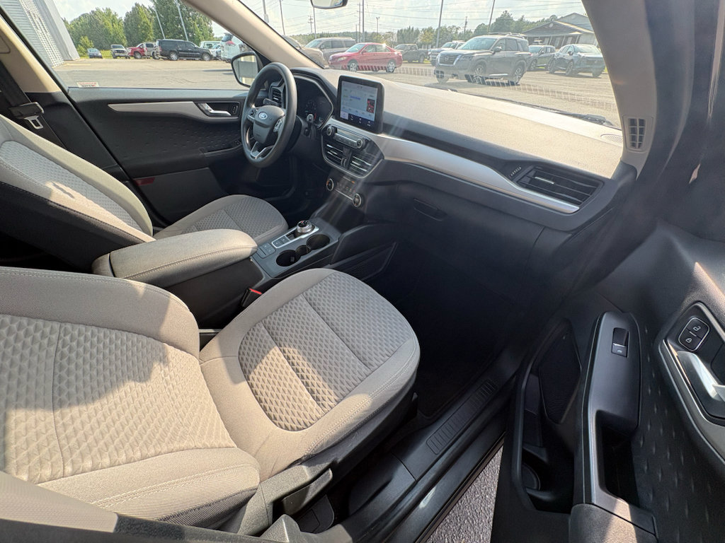 Used 2020 Ford Escape SE FWD image 13