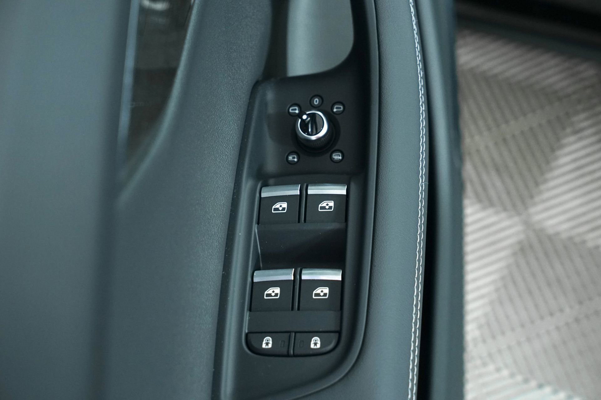 New 2025 Audi Q7 3.0T Prestige image 35