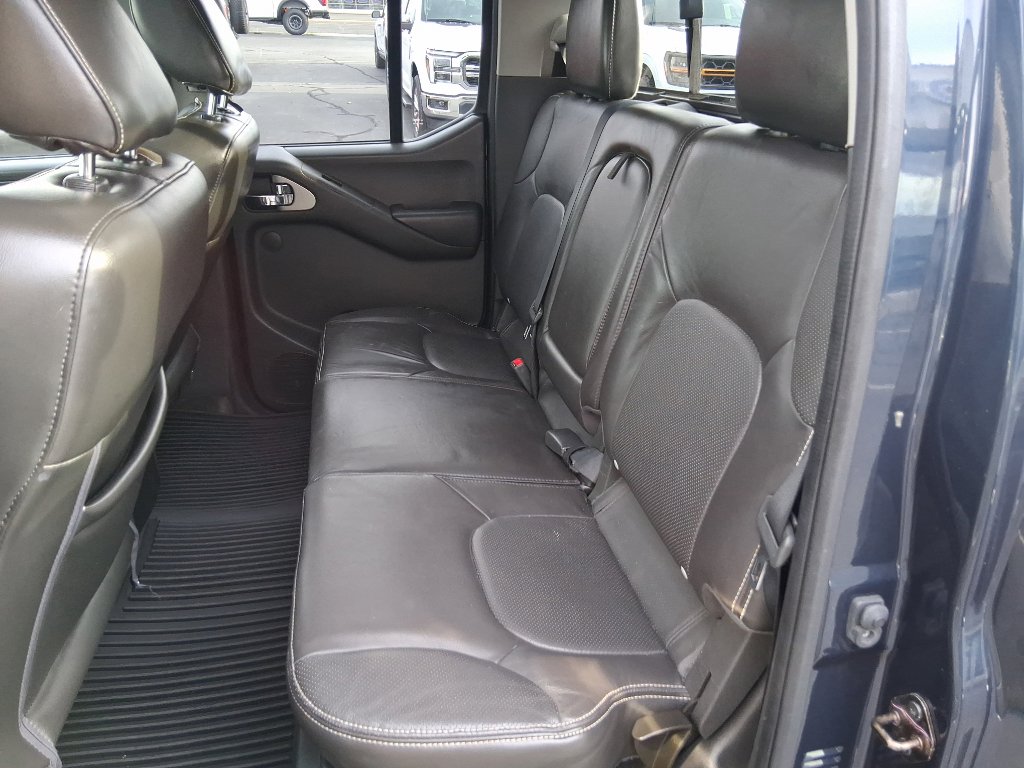 Used 2015 Nissan Frontier PRO-4X w/ Pro-4x Luxury Package image 11