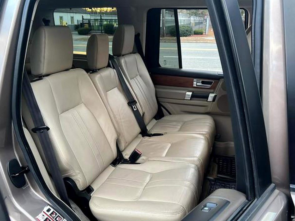 Used 2016 Land Rover LR4 HSE image 14