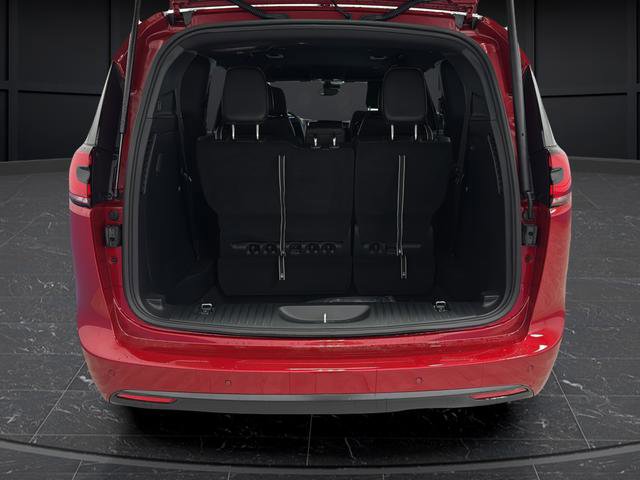 New 2026 Chrysler Pacifica Select image 27