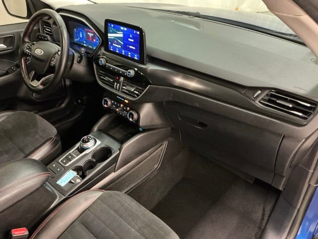 Used 2022 Ford Escape SEL w/ SEL Stealth AWD Package image 19