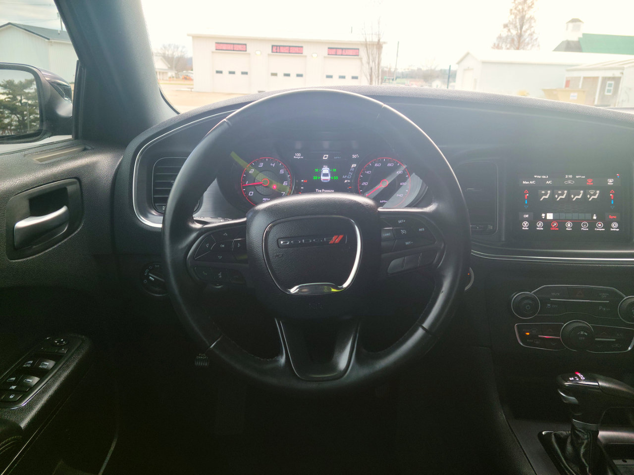 Used 2018 Dodge Charger SXT w/ Blacktop Package image 10