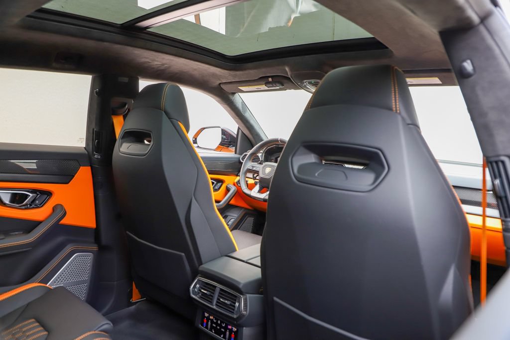 Used 2024 Lamborghini Urus S AWD/4WD image 44