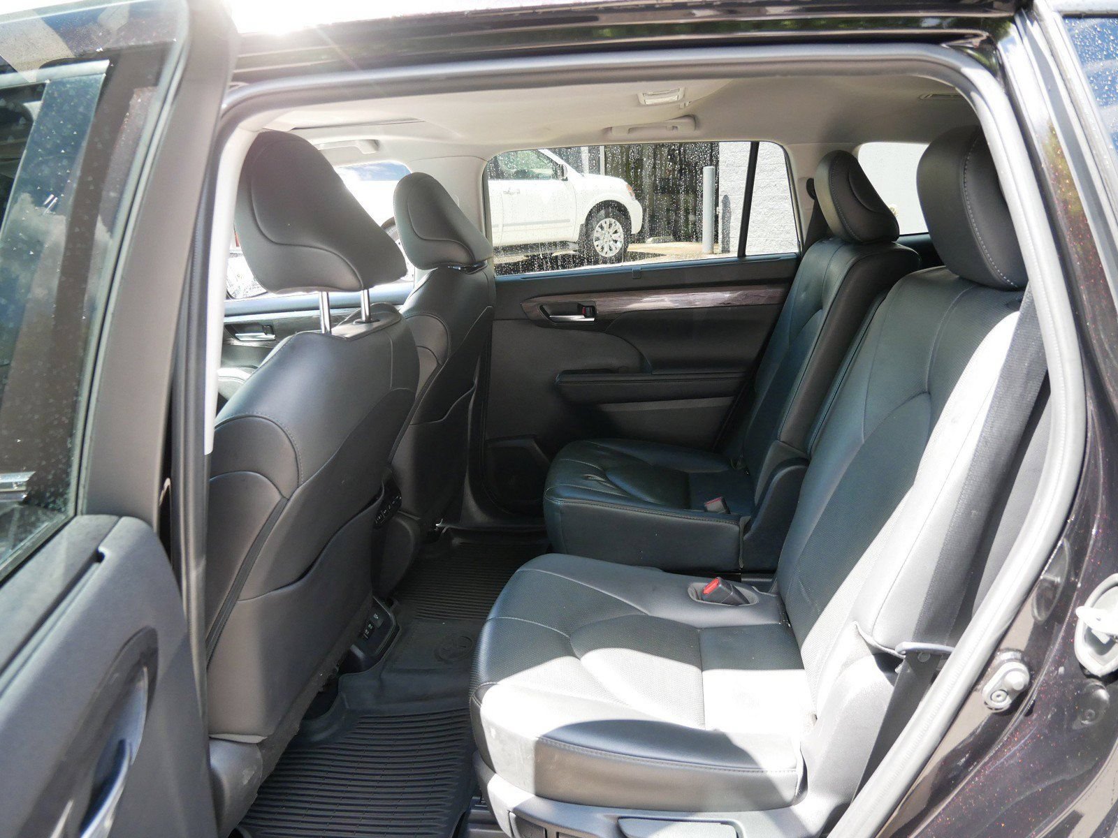 Used 2020 Toyota Highlander Limited AWD/4WD image 10