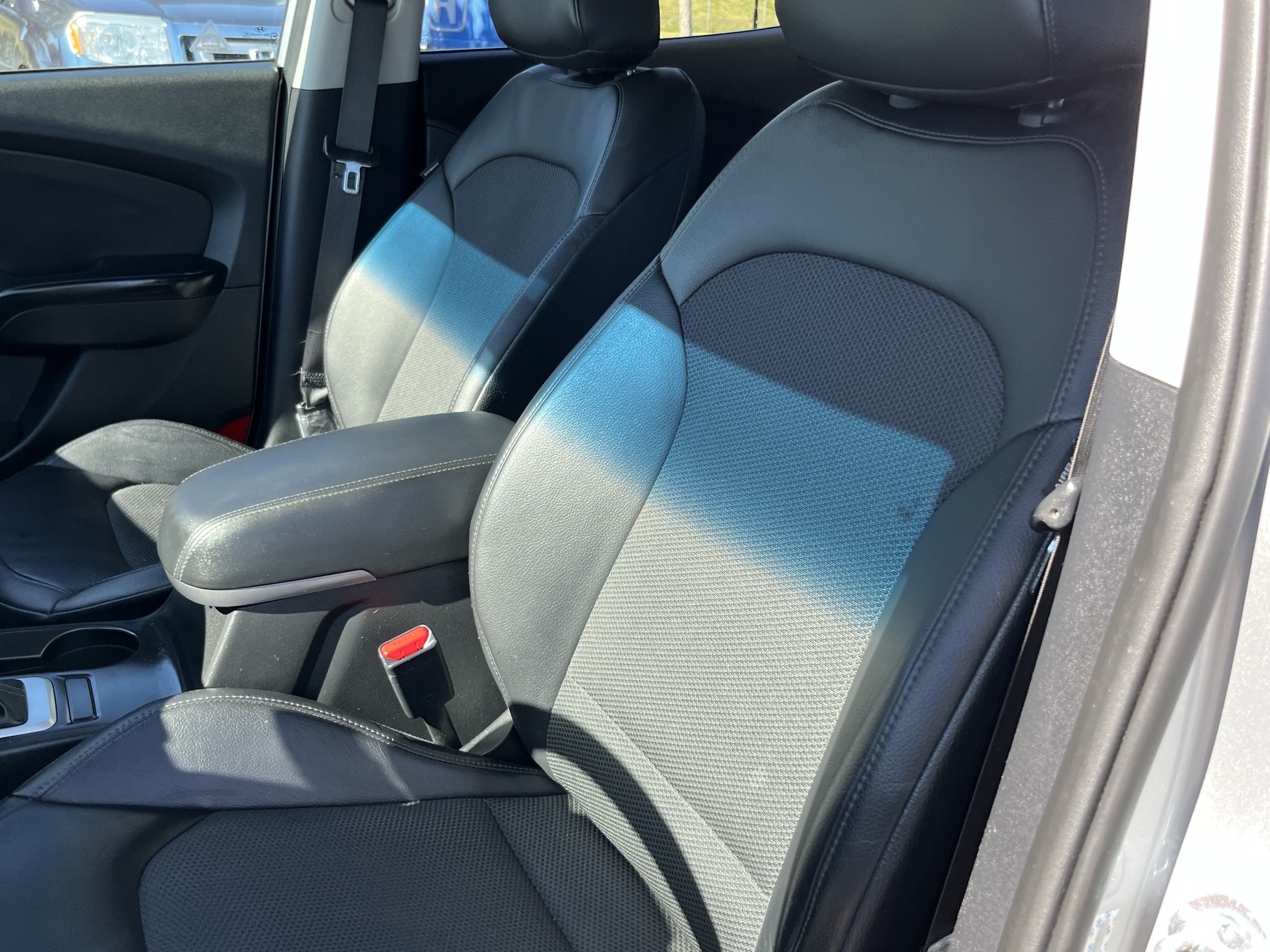 Used 2014 Hyundai Tucson SE AWD/4WD image 18