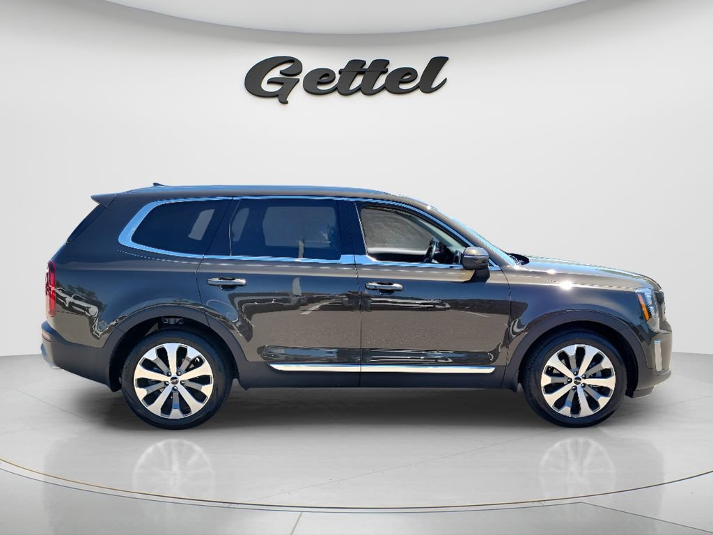 Used 2022 Kia Telluride EX w/ EX Premium Package image 4