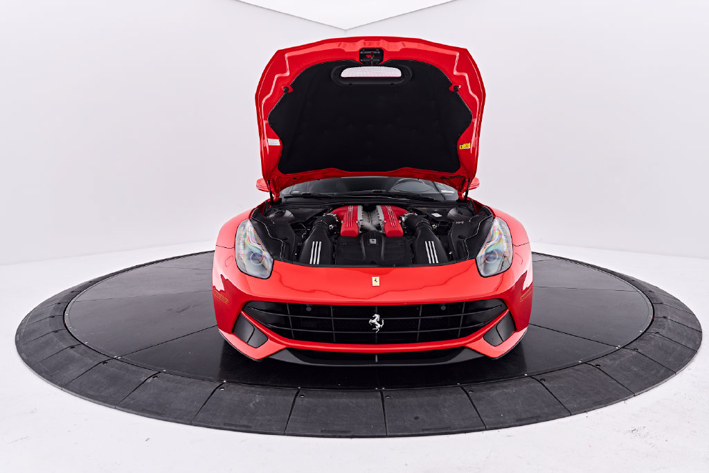 Used 2016 Ferrari F12 Berlinetta RWD image 21