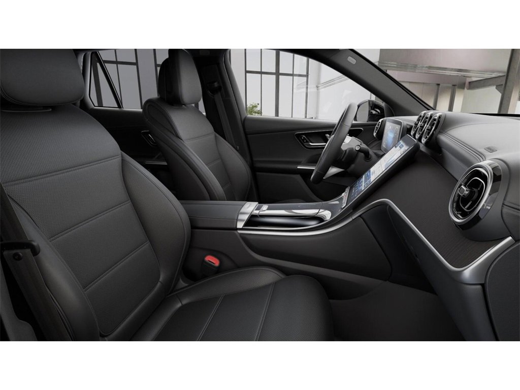 New 2025 Mercedes-Benz GLC 300 4MATIC image 4