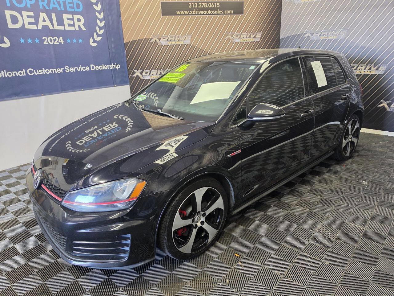 Used 2016 Volkswagen GTI SE FWD image 2