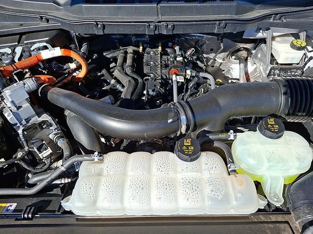 Used 2024 Ford F150 XLT w/ Mobile Office Package image 28