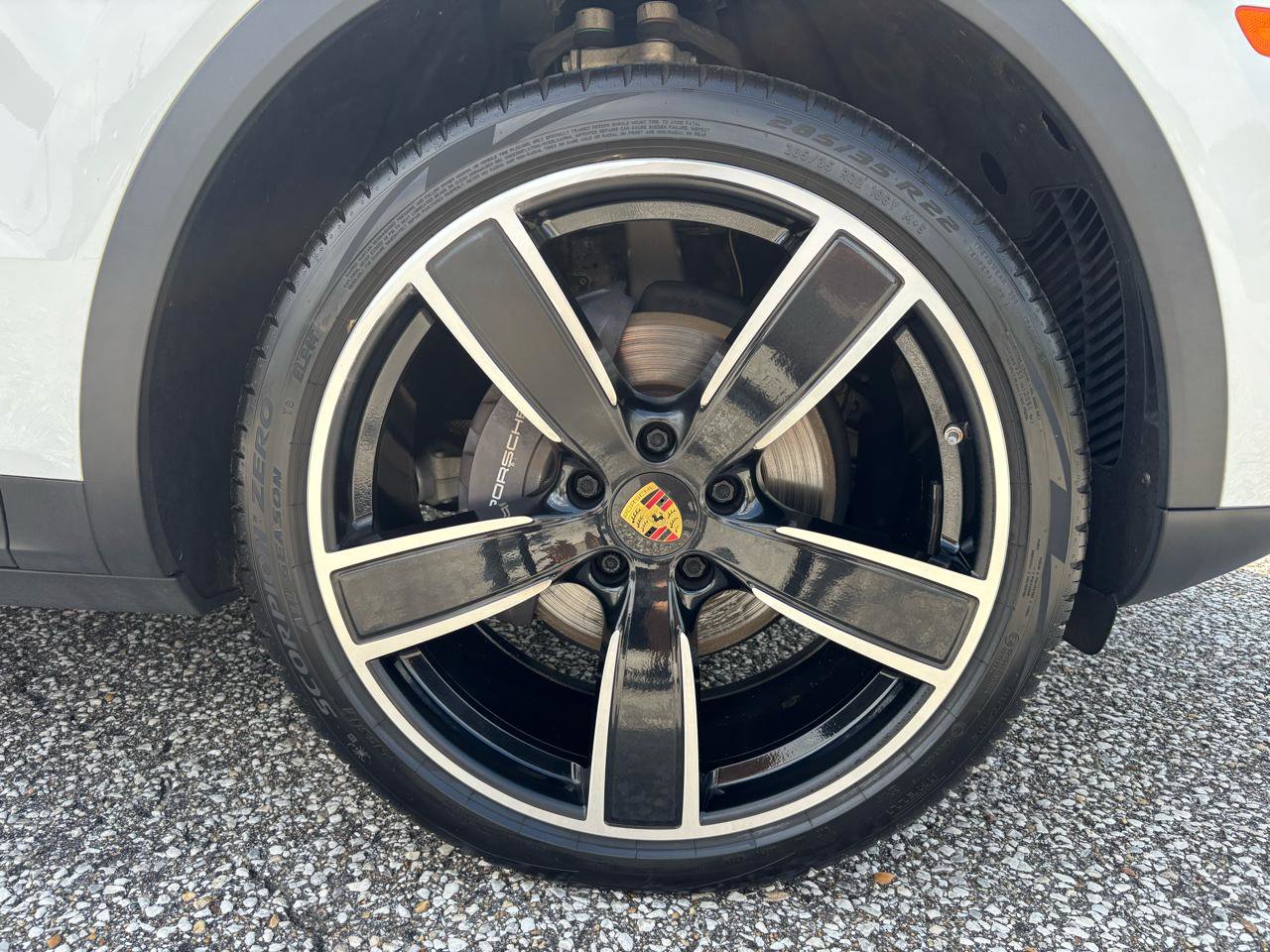Used 2019 Porsche Cayenne AWD/4WD image 34