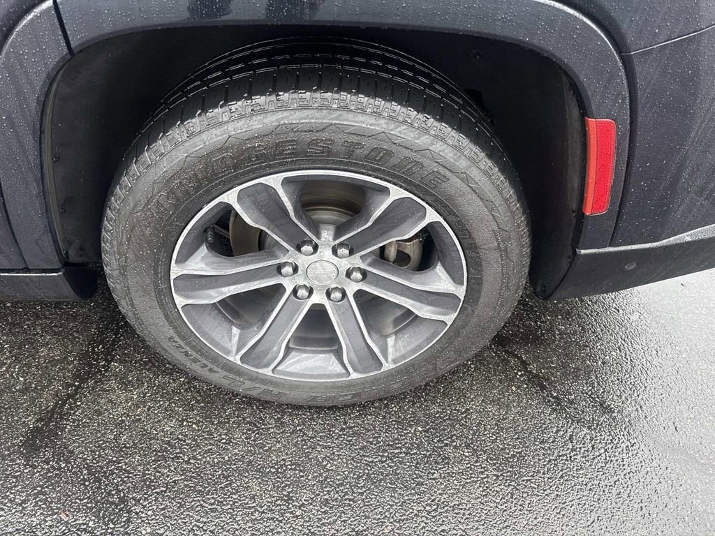 Used 2023 Jeep Grand Wagoneer 4WD image 13