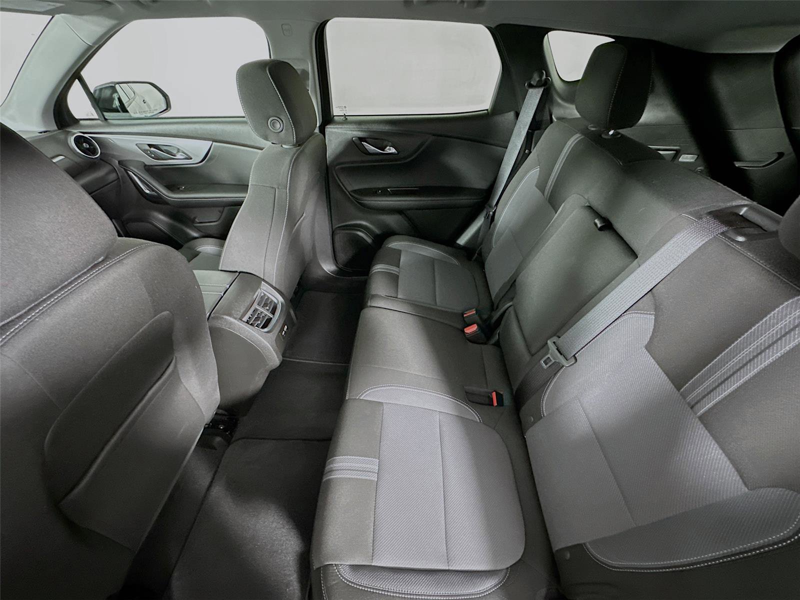 Used 2025 Chevrolet Blazer LT image 21
