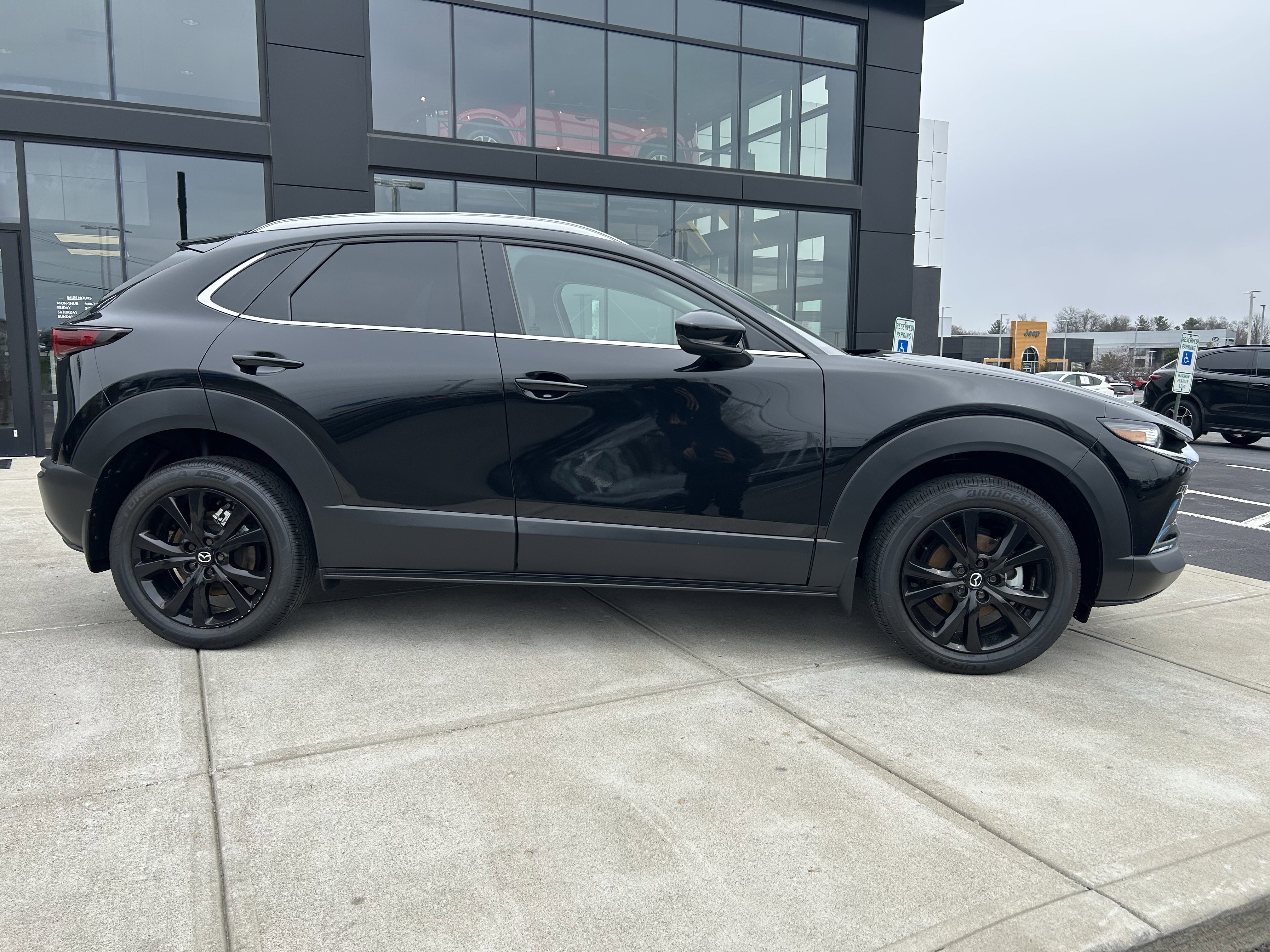 Certified 2025 MAZDA CX-30 AWD 2.5 S w/ Select Sport Pkg image 8