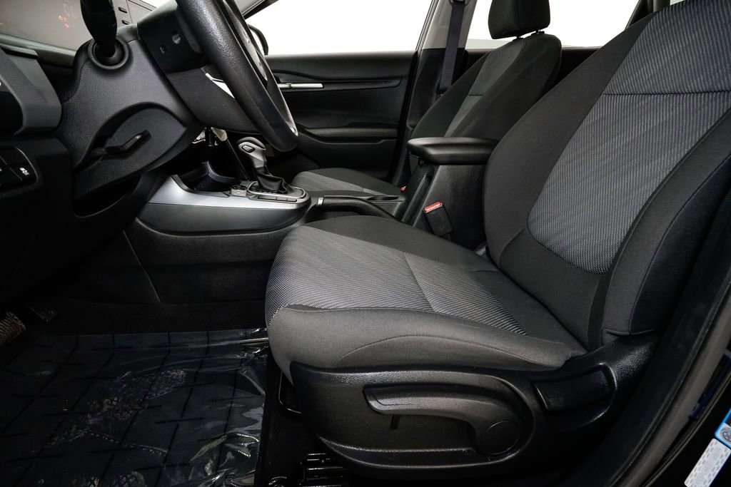 Certified 2025 Kia Seltos LX image 10