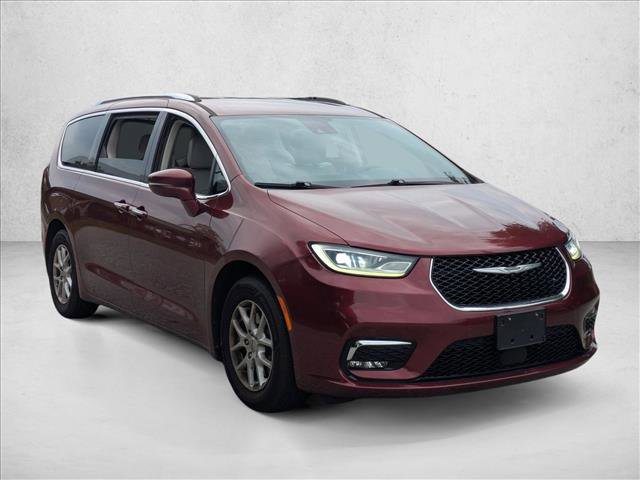 Used 2021 Chrysler Pacifica Touring-L FWD image 3