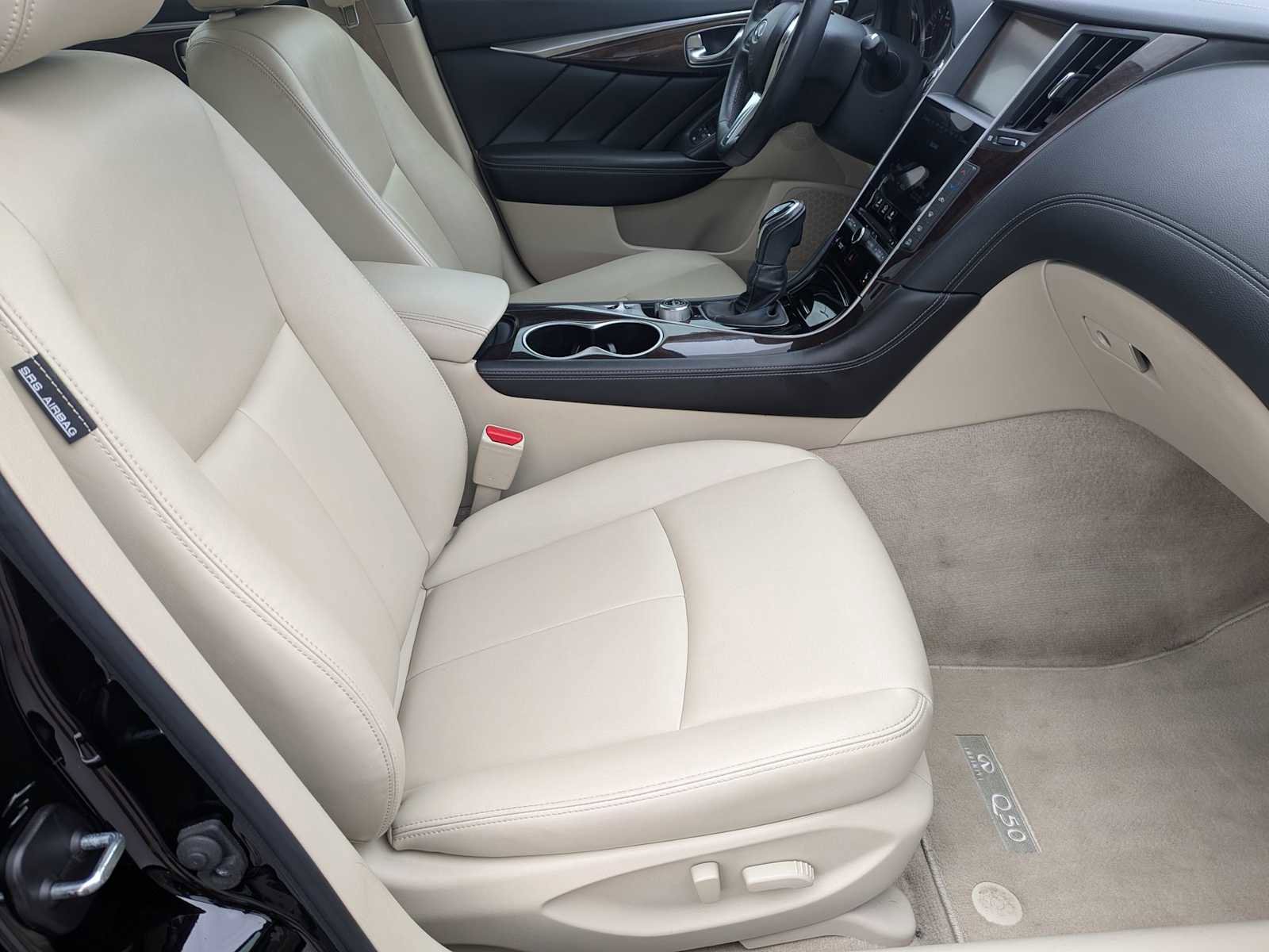 Used 2018 INFINITI Q50 Luxe w/ Essential Package (3.0T Luxe) AWD/4WD image 21