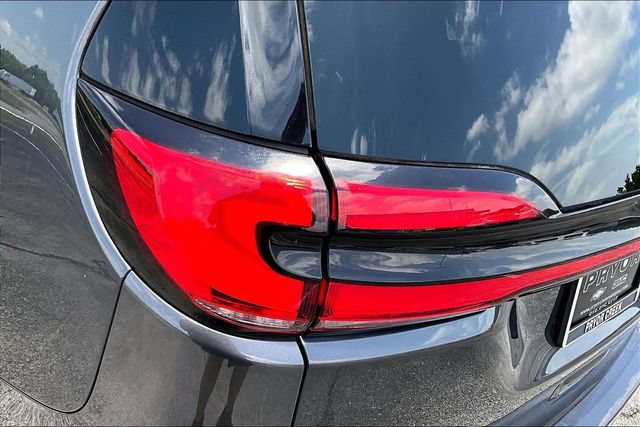 Used 2023 Chrysler Pacifica Touring-L FWD image 23