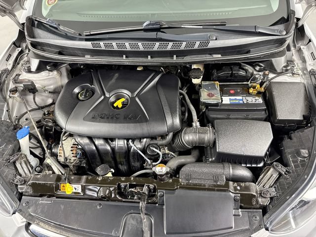 Used 2013 Hyundai Elantra GLS w/ Preferred Pkg FWD image 25