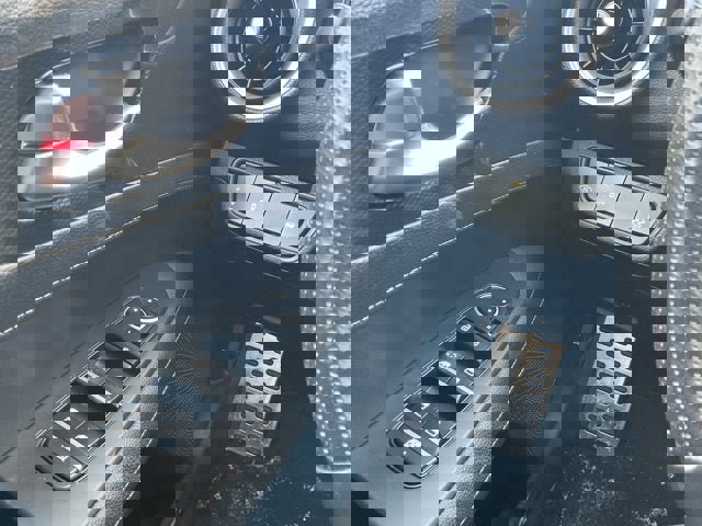 Used 2023 Kia Forte GT-Line w/ GT-Line Premium Package image 17