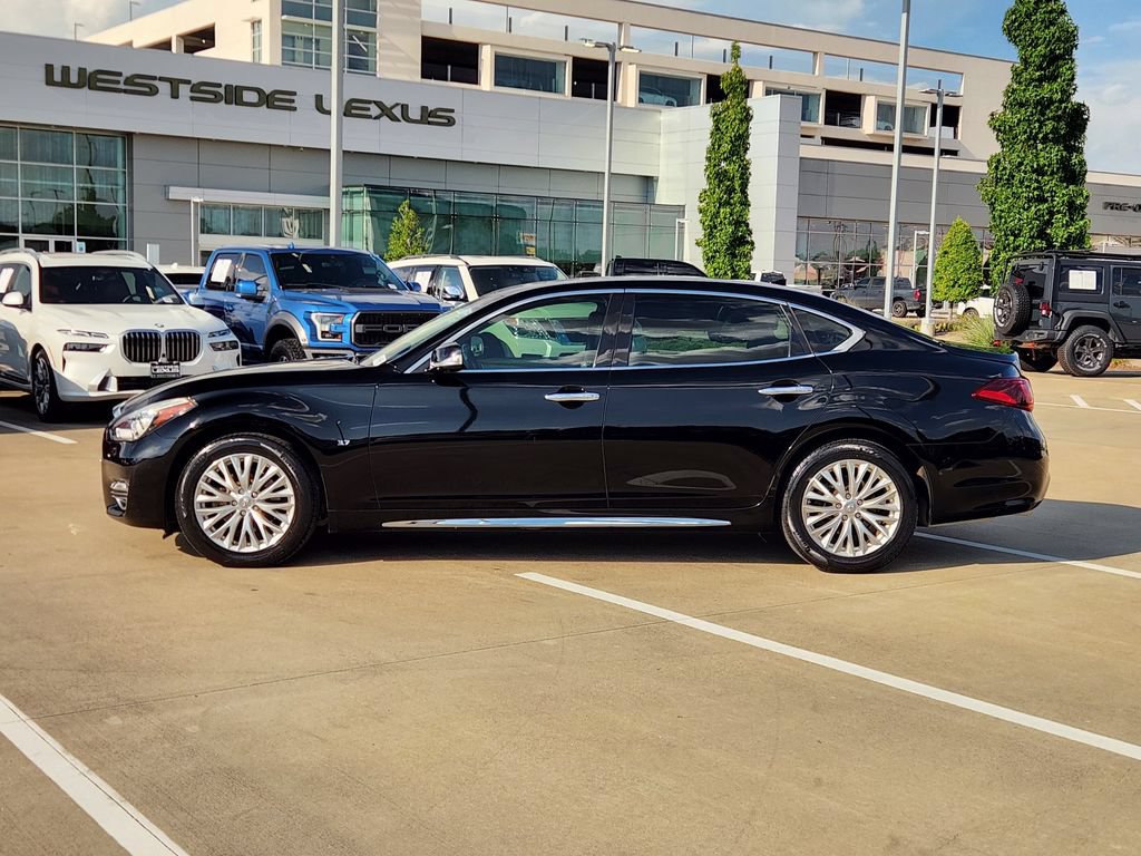 Used 2015 INFINITI Q70 L 3.7 w/ Technology Package RWD image 4