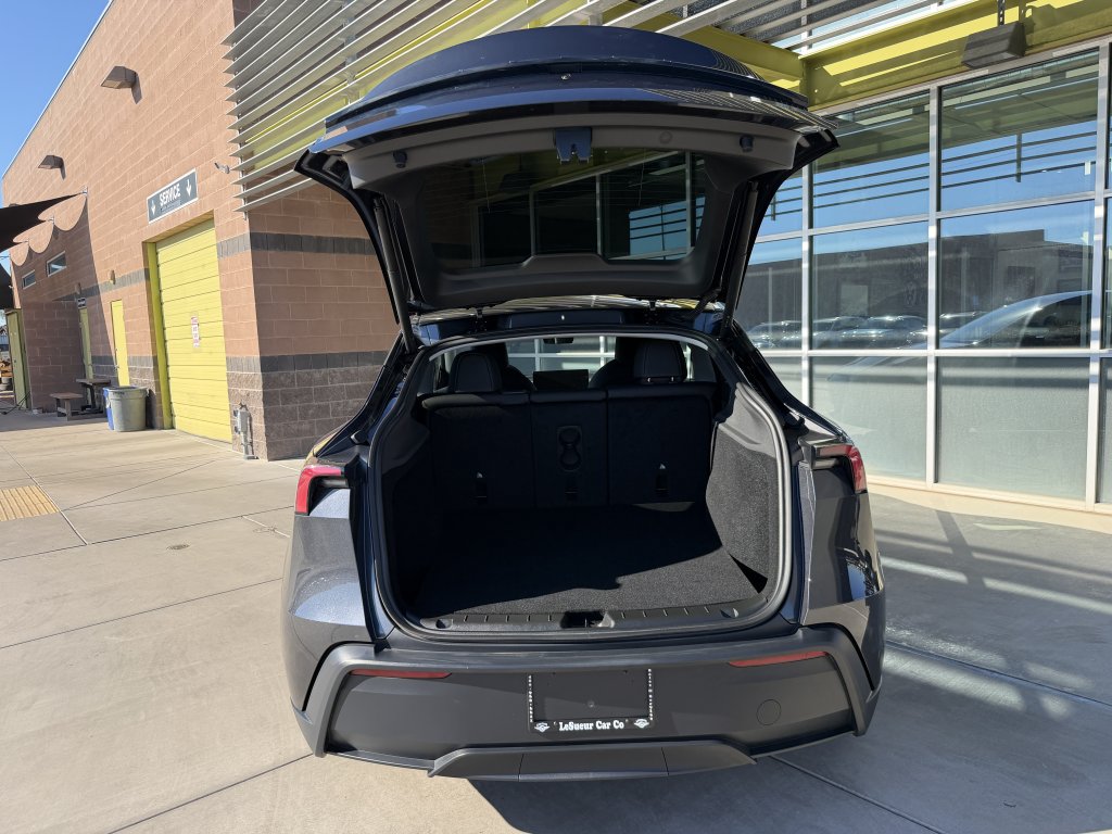 Used 2026 Tesla Model Y 2WD image 40