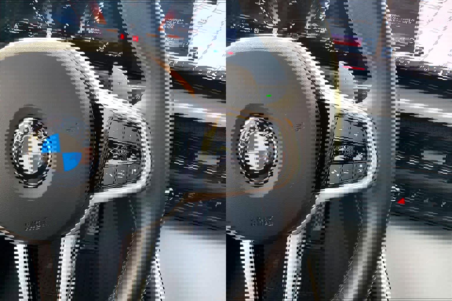 Used 2025 BMW 330i xDrive Sedan image 21