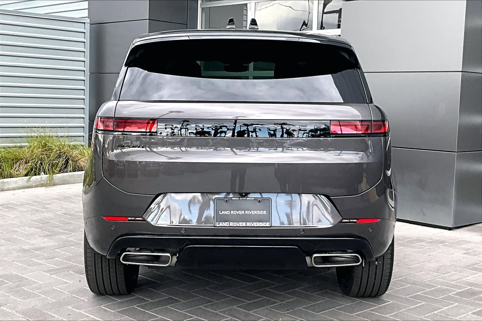 New 2026 Land Rover Range Rover Sport Dynamic SE image 4