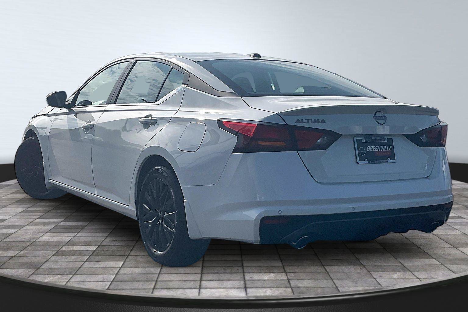 New 2026 Nissan Altima 2.5 SV w/ SV Special Edition Package FWD image 3