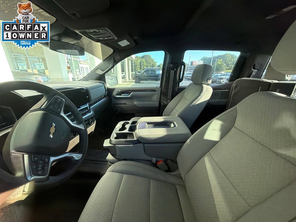 Used 2025 Chevrolet Silverado 1500 LT w/ Protection Package AWD/4WD image 10