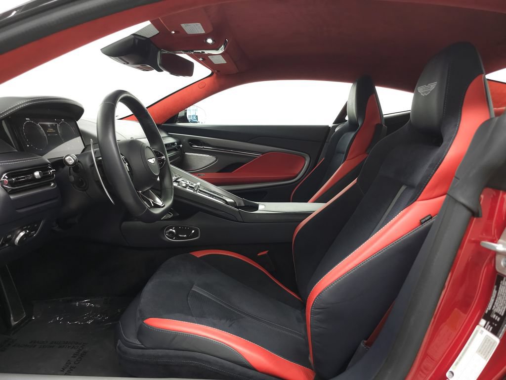 Used 2024 Aston Martin DB12 Coupe RWD image 7