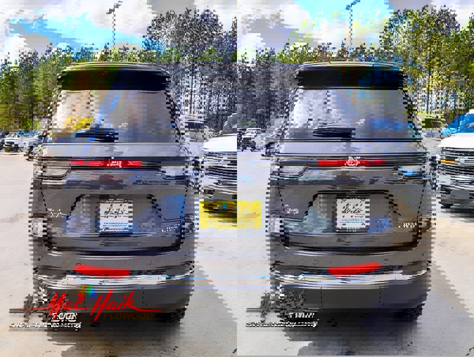 Used 2024 Jeep Grand Cherokee Limited w/ Trailer Tow Package image 7