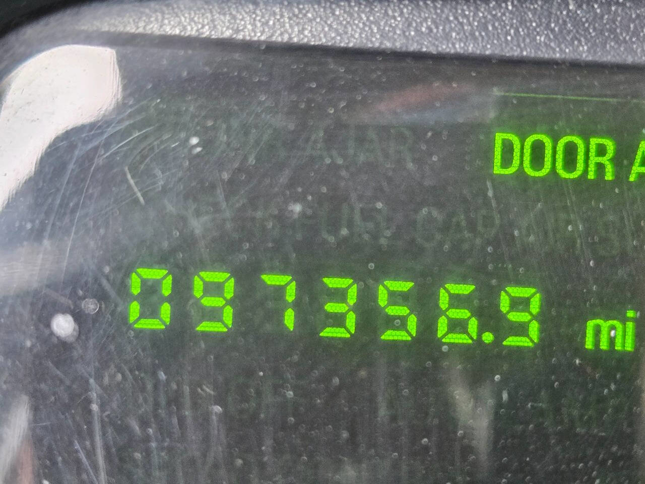 Used 2004 Lincoln Town Car Signature image 15