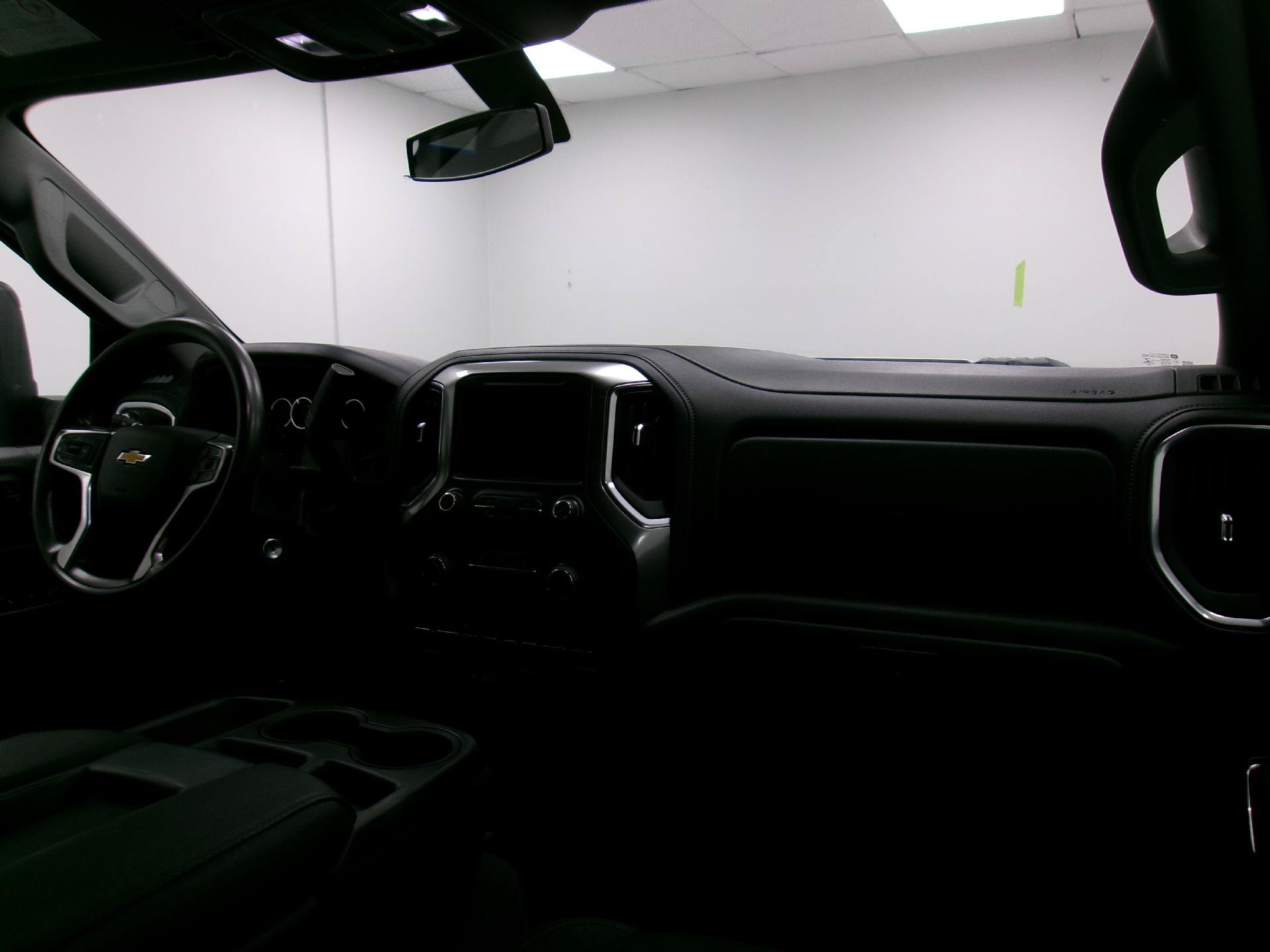 Used 2021 Chevrolet Silverado 2500 LT AWD/4WD image 3