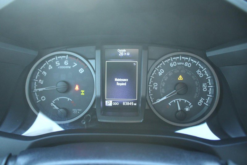 Used 2017 Toyota Tacoma TRD Off-Road image 18