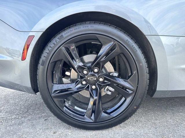 Used 2024 Chevrolet Camaro LT image 10