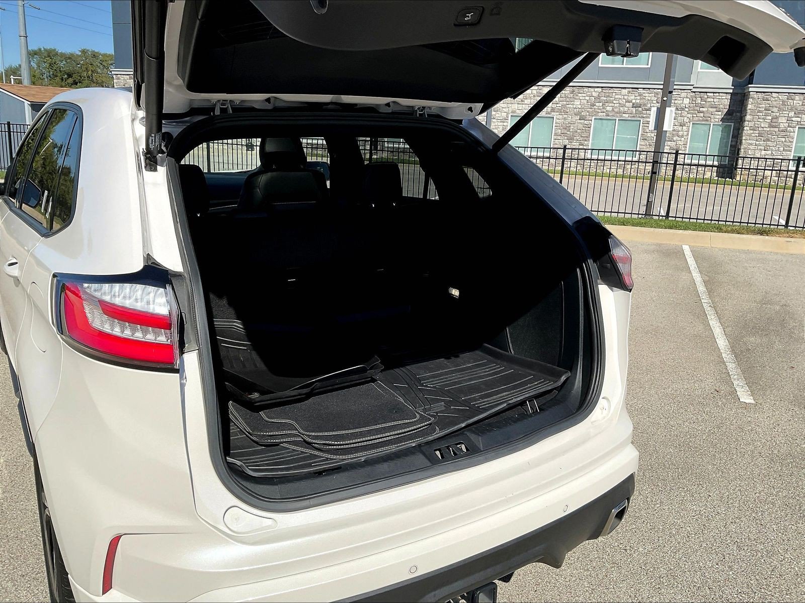 Used 2019 Ford Edge ST w/ Convenience Package AWD/4WD image 40