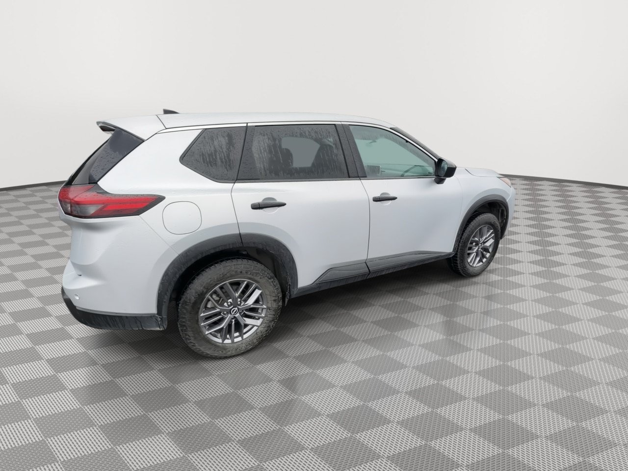 Used 2024 Nissan Rogue S AWD/4WD image 8