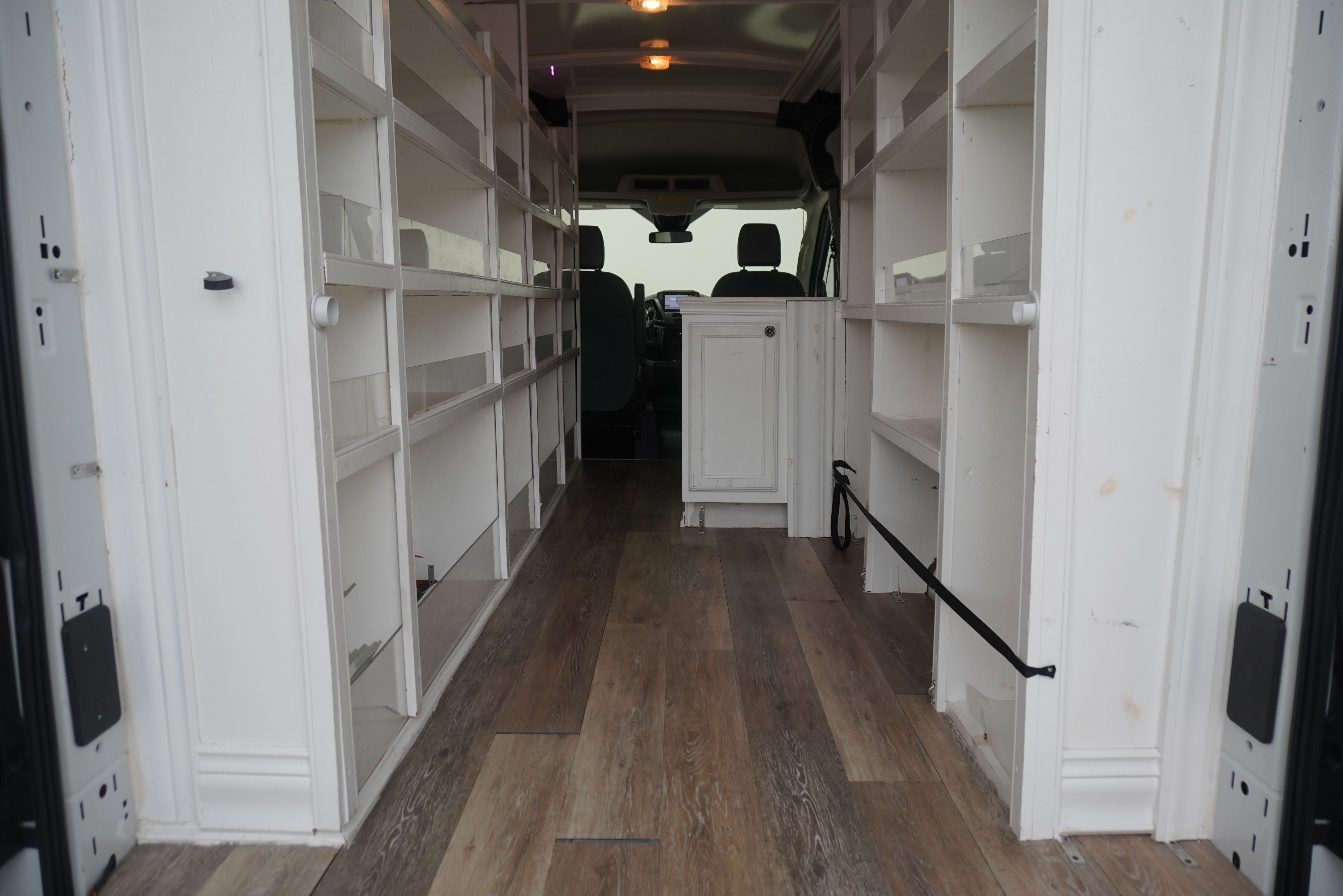 Used 2016 Ford Transit 150 148 Medium Roof RWD image 19