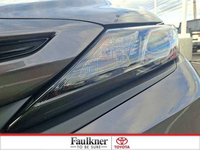 Certified 2023 Toyota Camry SE image 9