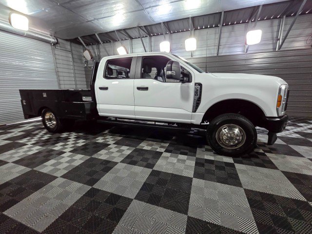 Used 2023 Ford F350 XL AWD/4WD image 9