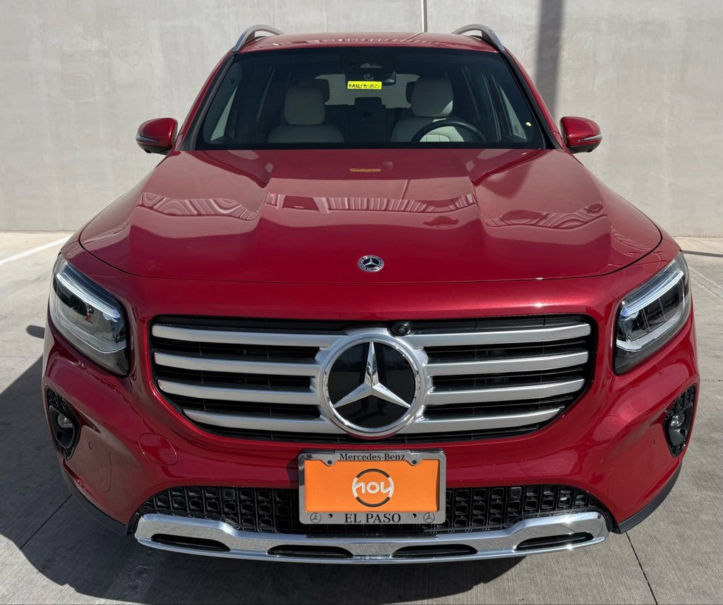 Used 2025 Mercedes-Benz GLB 250 image 2