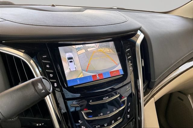 Used 2019 Cadillac Escalade ESV Luxury AWD/4WD image 11