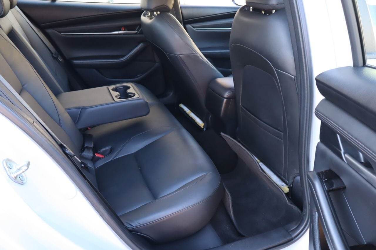 Used 2024 MAZDA MAZDA3 s FWD image 16