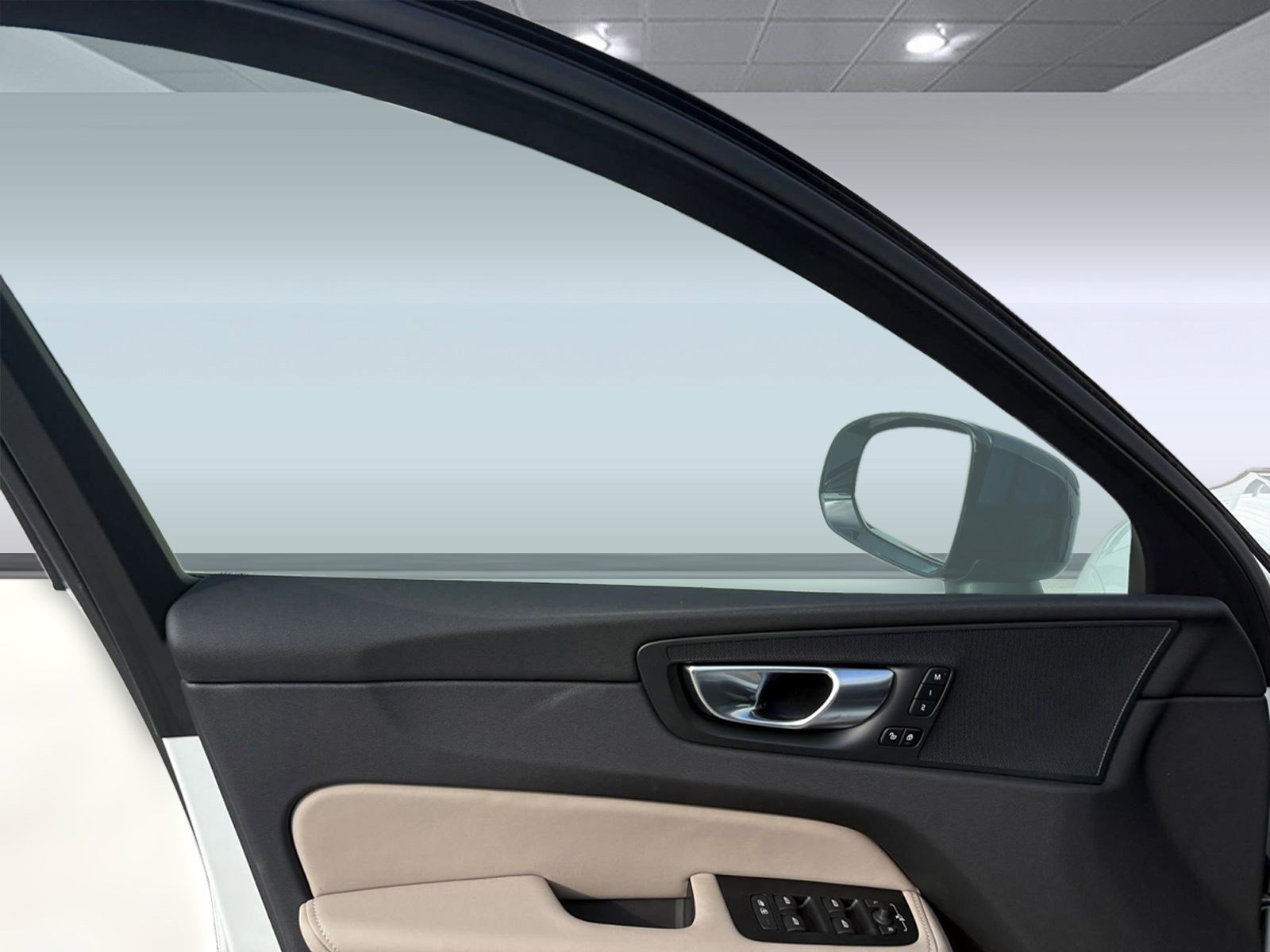 Certified 2026 Volvo XC60 B5 Plus w/ Protection Package Premier image 14